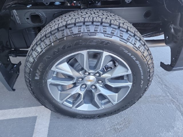 New 2026 Chevrolet Silverado 1500 LT w/ Z71 Off-Road Package AWD/4WD image 22
