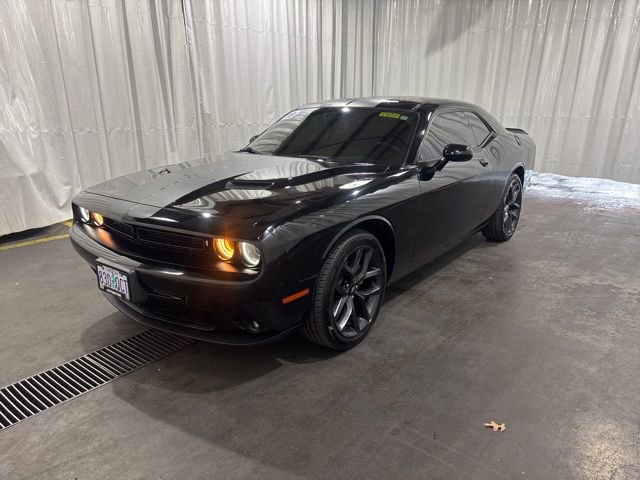 Used 2019 Dodge Challenger SXT w/ Blacktop Package image 20