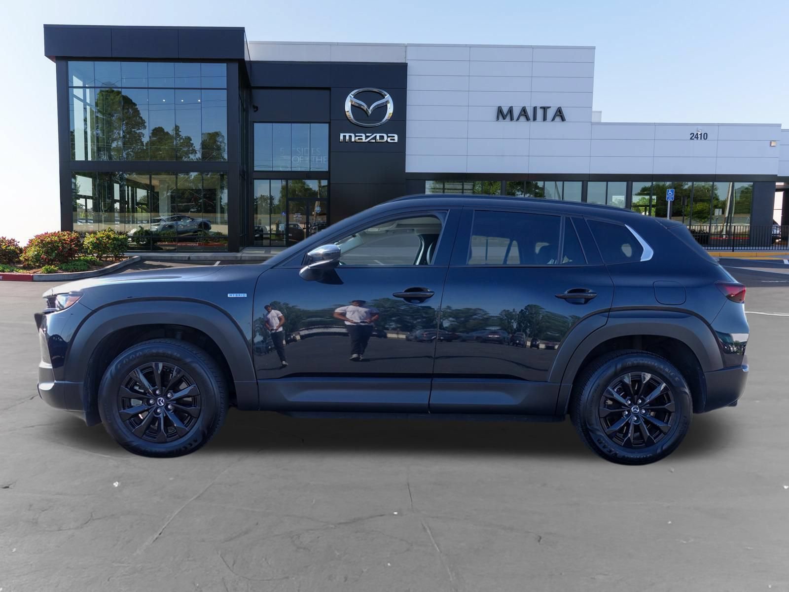 Certified 2025 MAZDA CX-50 AWD 2.5 Hybrid w/ Premium Pkg image 8