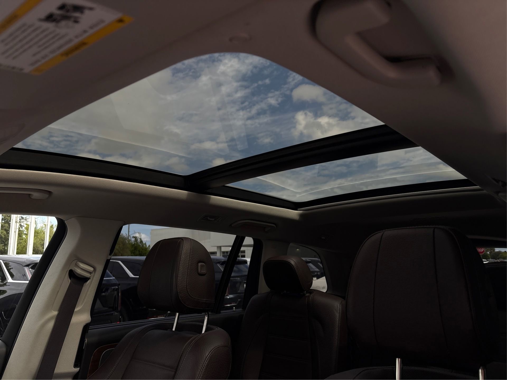 Used 2020 Mercedes-Benz GLS 450 4MATIC image 32