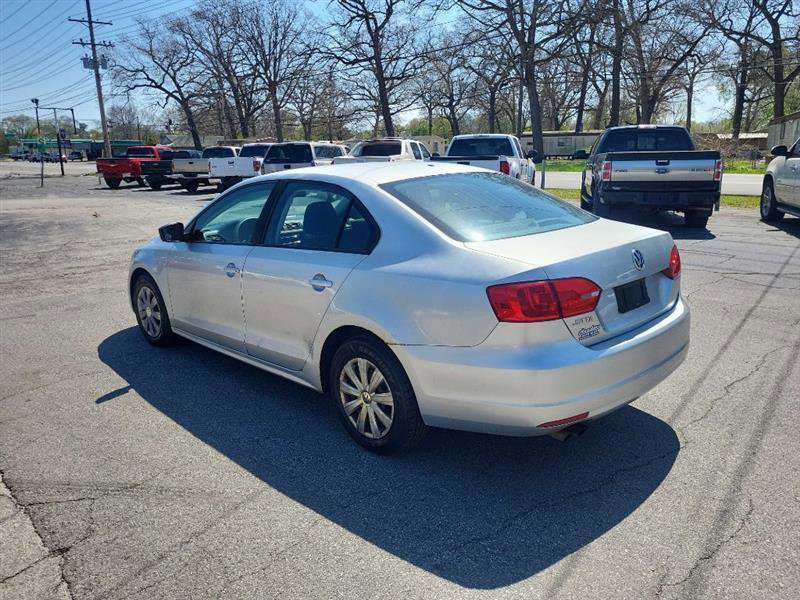 Used 2013 Volkswagen Jetta S FWD image 4