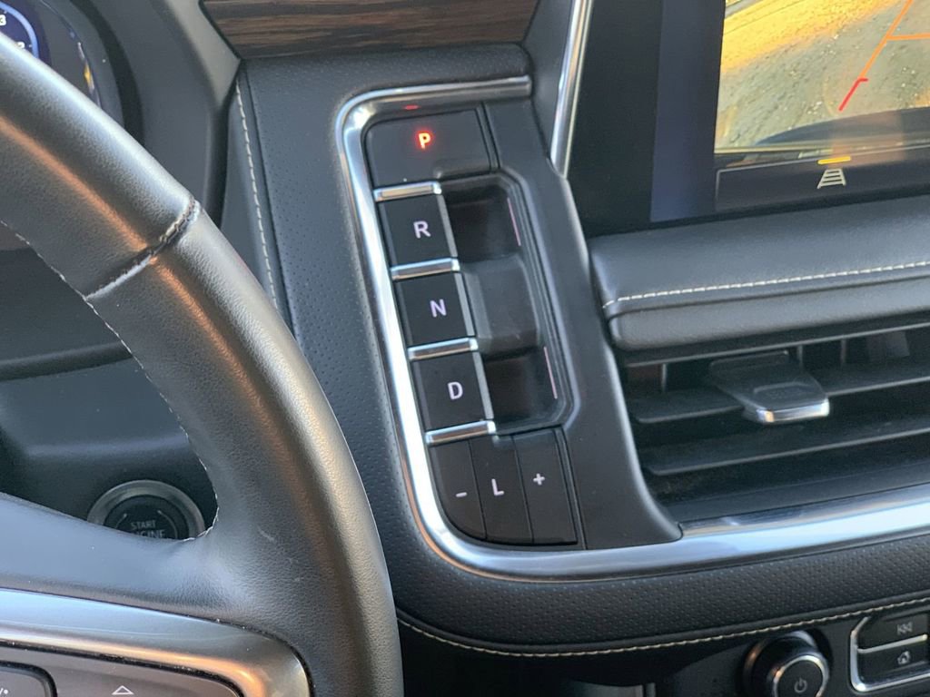 Used 2024 Chevrolet Suburban Premier image 13