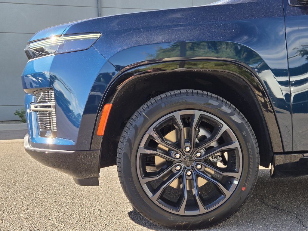New 2026 Jeep Grand Wagoneer L Summit AWD/4WD image 6