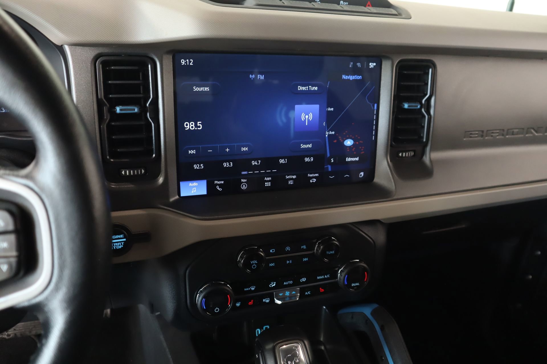 Used 2024 Ford Bronco Wildtrak image 5