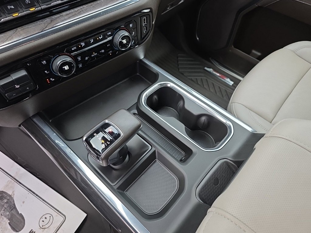 Certified 2024 Chevrolet Silverado 1500 LTZ w/ LTZ Premium Package image 18