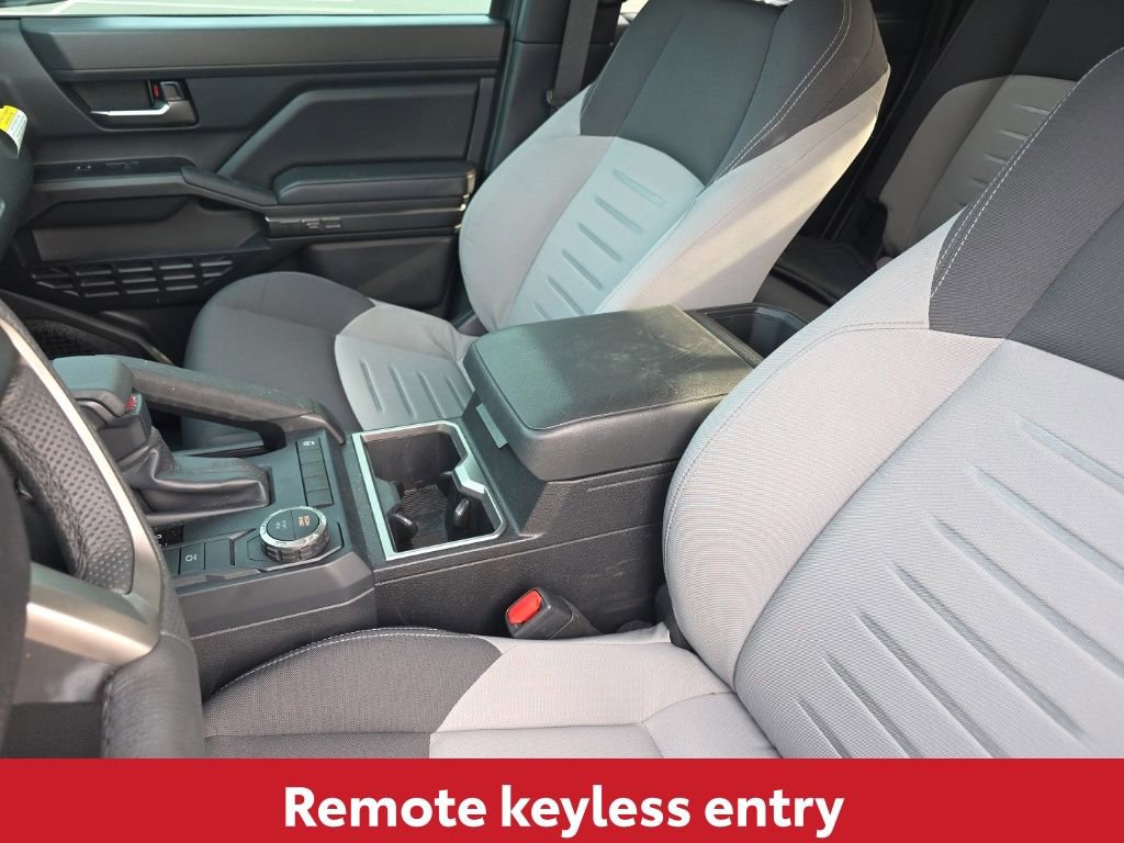 Used 2025 Toyota Tacoma TRD Sport w/ TRD Sport Upgrade Package image 17