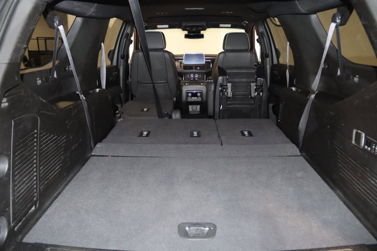 Used 2023 Chevrolet Suburban Premier AWD/4WD image 72