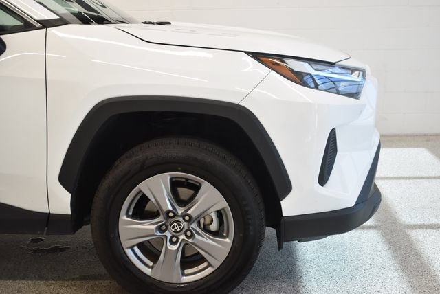 Used 2024 Toyota RAV4 LE AWD/4WD image 13