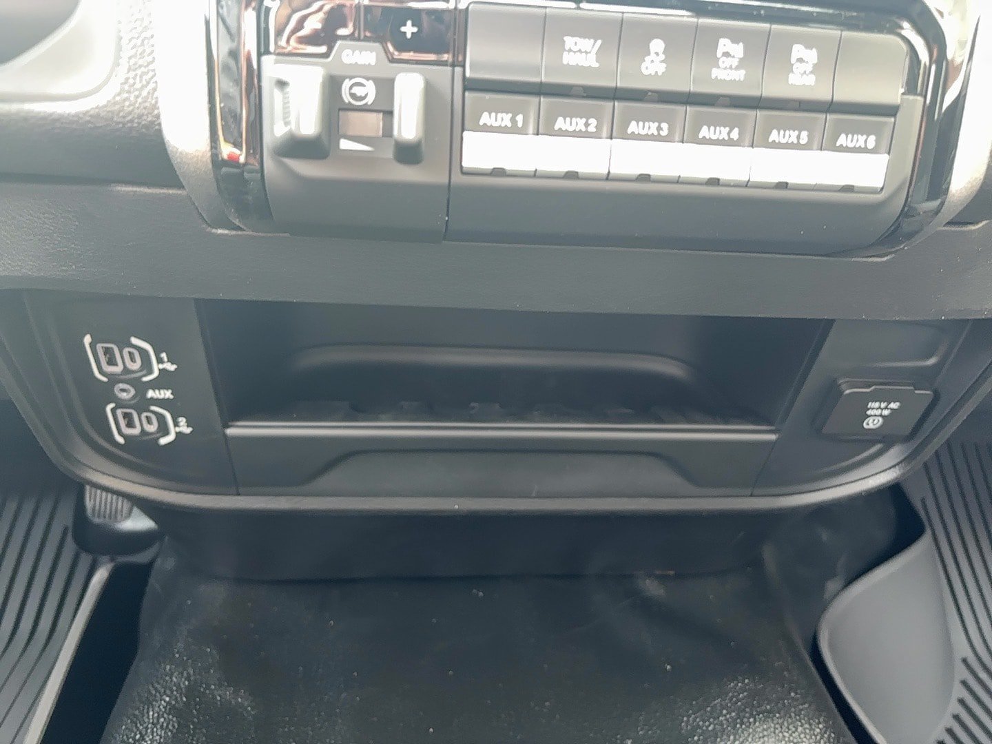 New 2026 RAM 3500 Tradesman AWD/4WD image 27