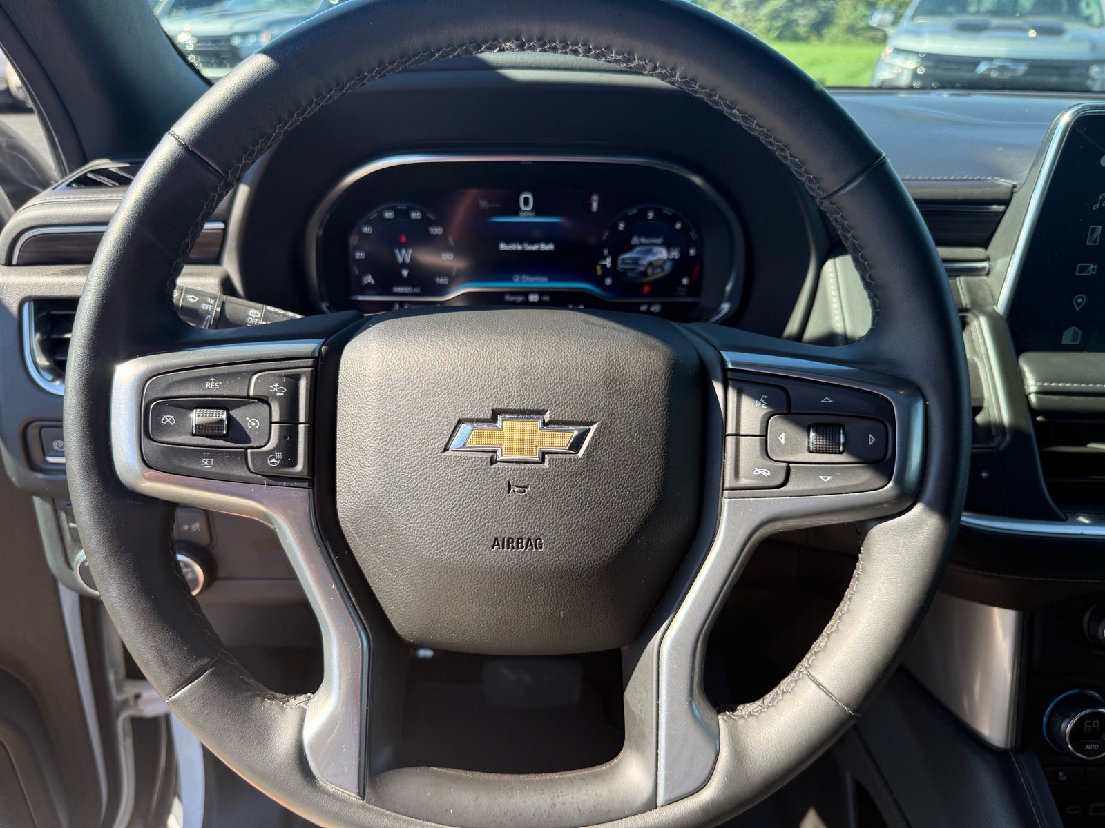 Used 2024 Chevrolet Tahoe LT w/ LT Signature Plus Package AWD/4WD image 25
