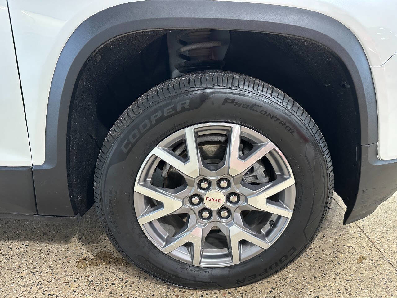 Used 2021 GMC Acadia SLT image 19