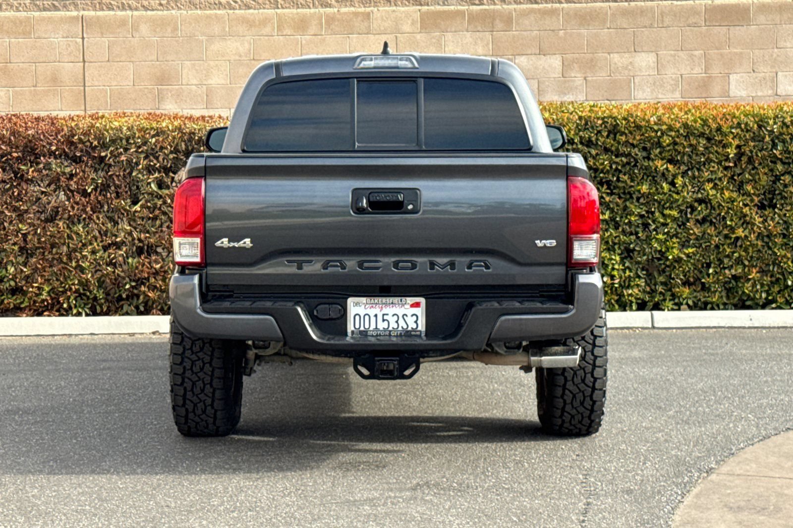Used 2023 Toyota Tacoma SR AWD/4WD image 5