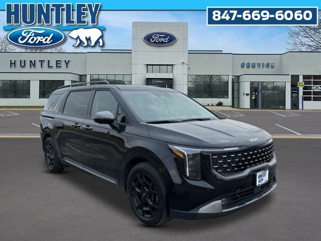 Used 2025 Kia Carnival SX w/ SX Dark Edition Package image 4