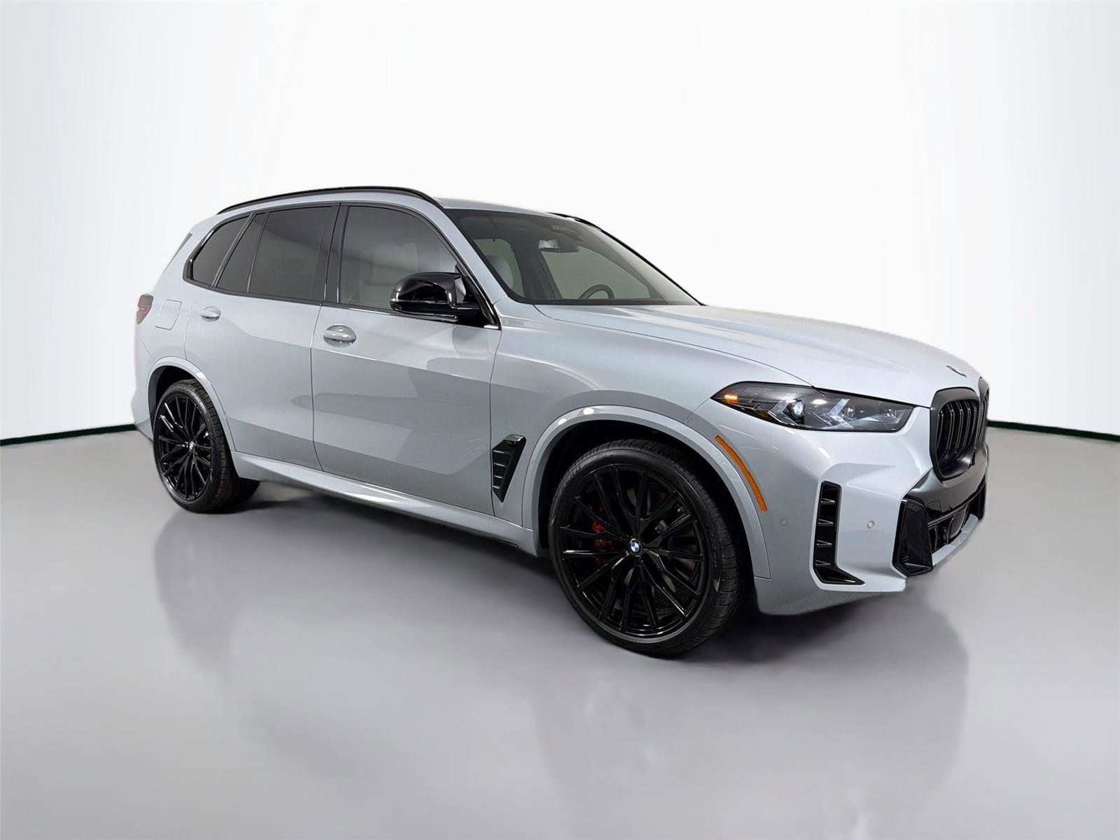 New 2026 BMW X5 M60i image 3