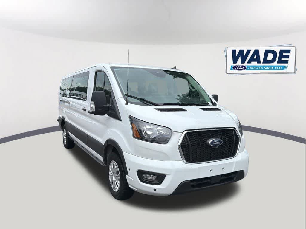 Used 2024 Ford Transit 350 XLT RWD image 3