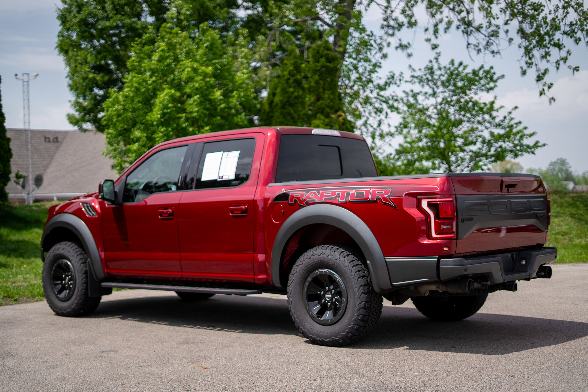 Used 2018 Ford F150 Raptor w/ Equipment Group 802A Luxury AWD/4WD image 8