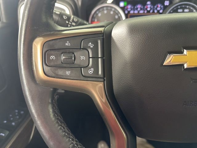 Used 2022 Chevrolet Silverado 1500 High Country w/ Technology Package AWD/4WD image 12