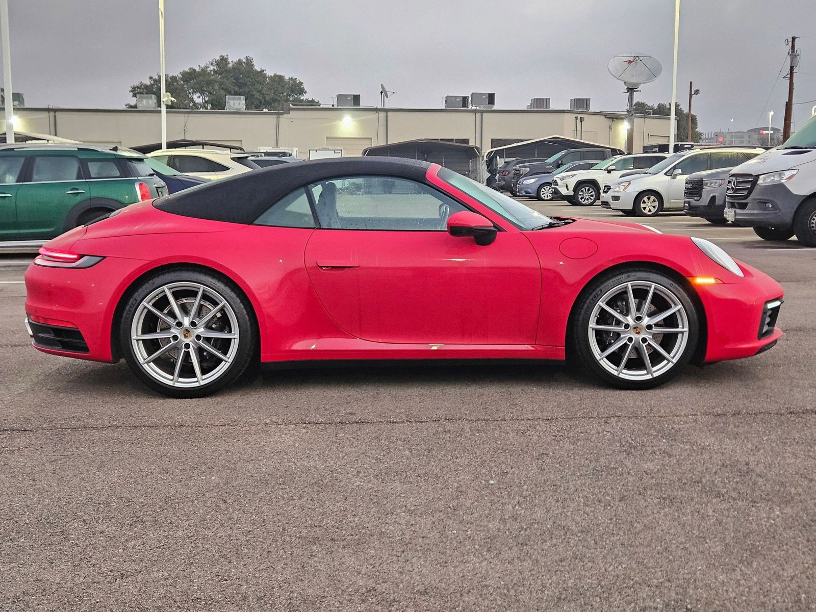 Used 2021 Porsche 911 Carrera image 4