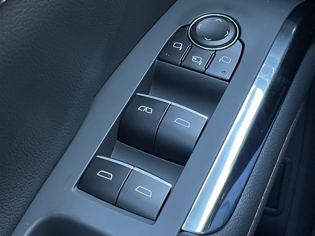 New 2026 Chevrolet Traverse RS image 13