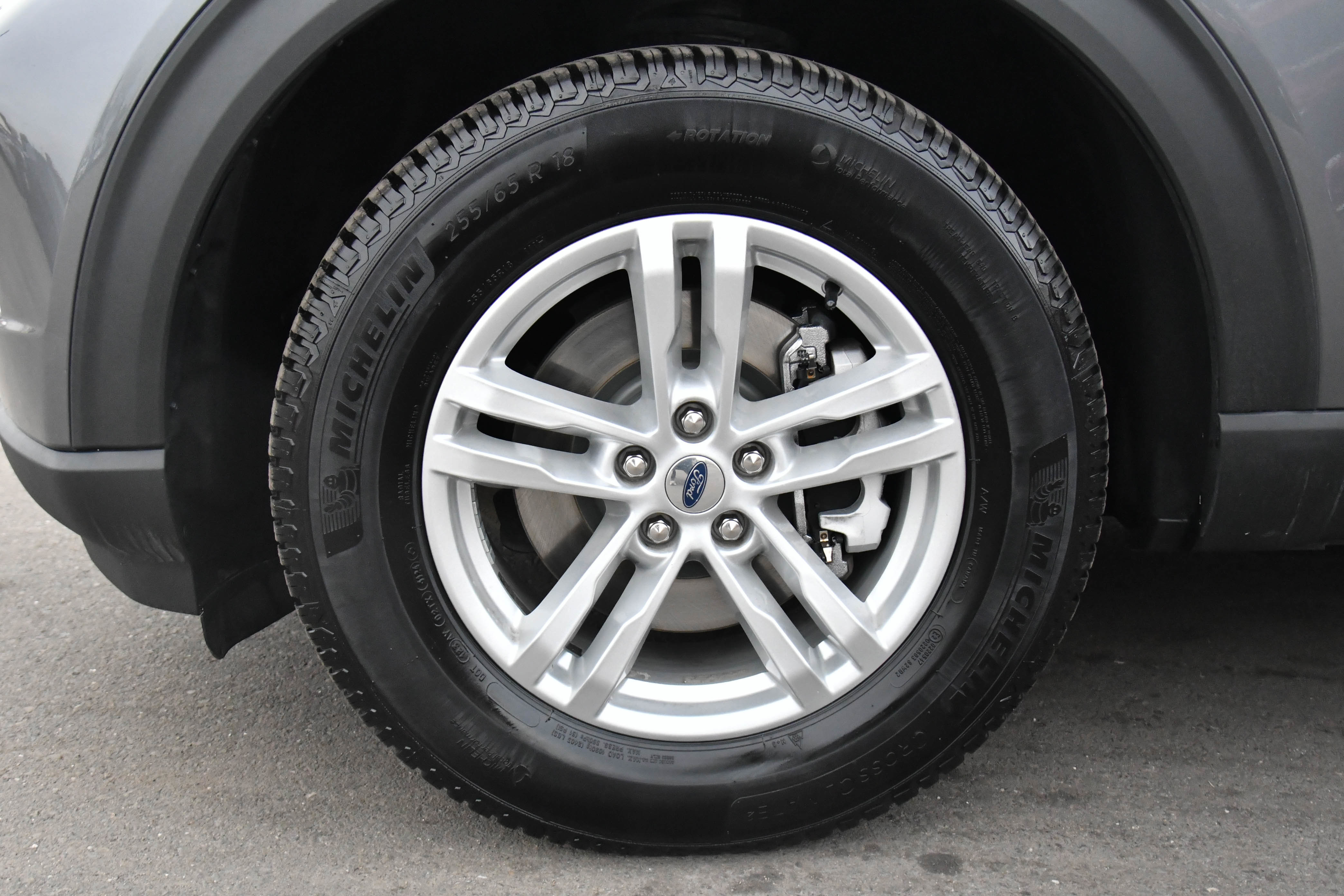 Used 2022 Ford Explorer XLT w/ Equipment Group 202A image 12