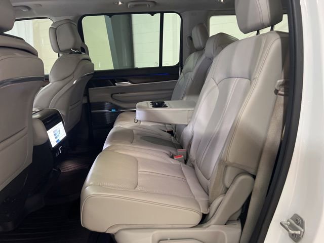 Used 2022 Jeep Grand Wagoneer Series I w/ Flexible Seating Group image 22