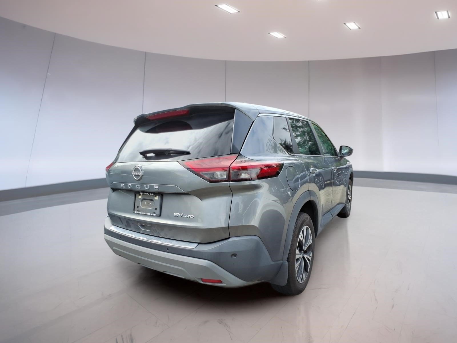 Used 2023 Nissan Rogue SV AWD/4WD image 4