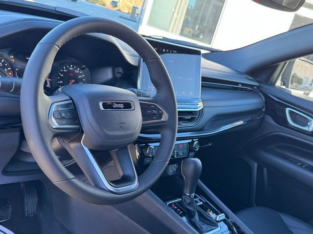New 2026 Jeep Compass Latitude image 18