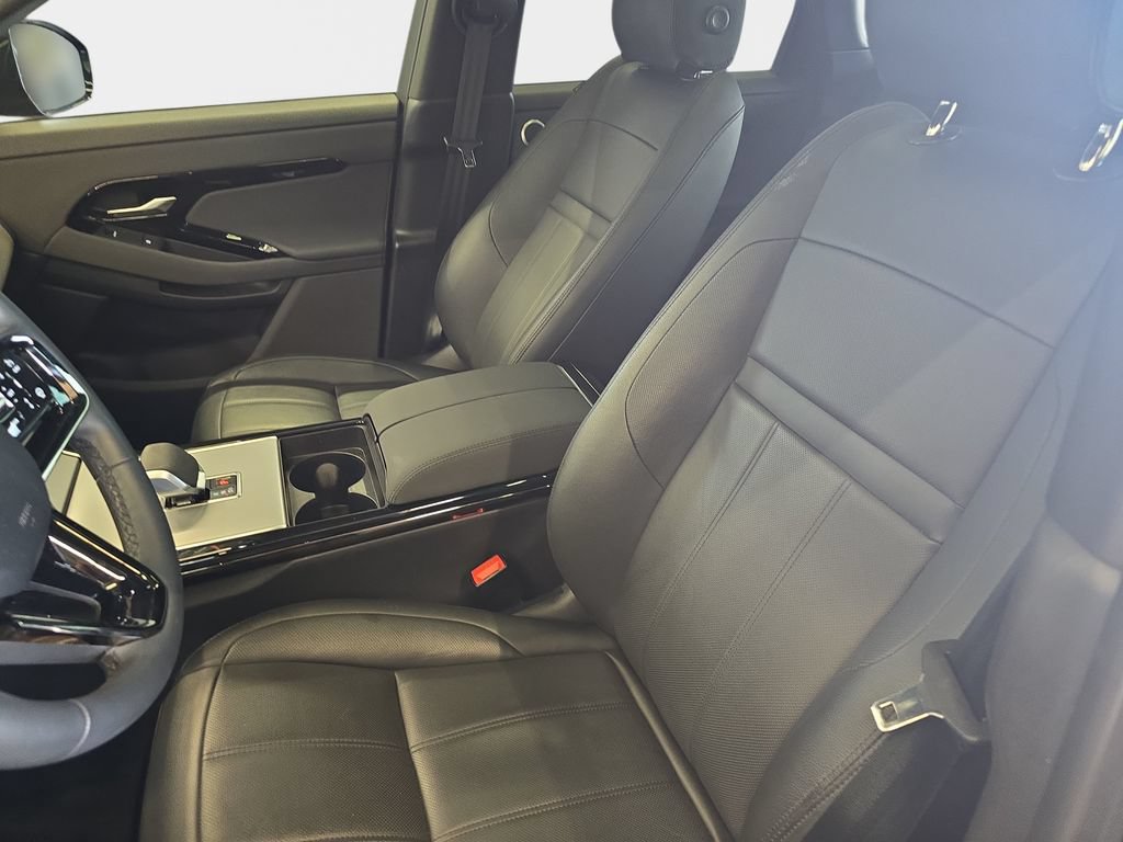 Certified 2025 Land Rover Range Rover Evoque S AWD/4WD image 18