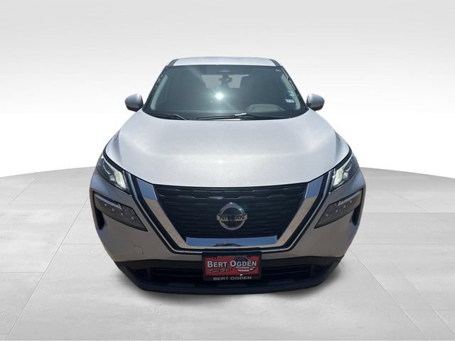 Certified 2021 Nissan Rogue SV FWD image 2