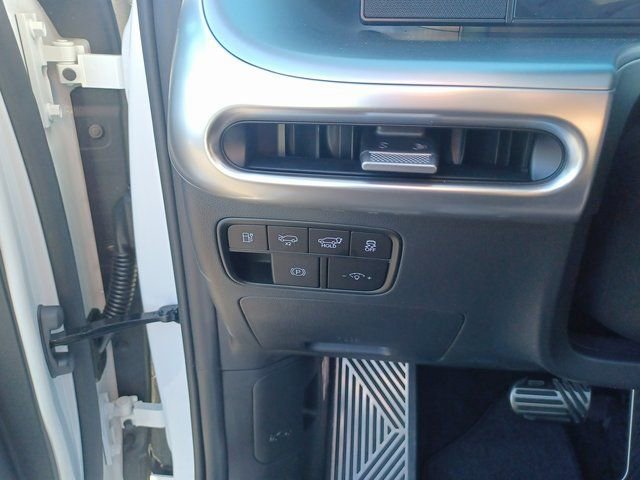 New 2026 Hyundai Ioniq 9 Calligraphy image 32