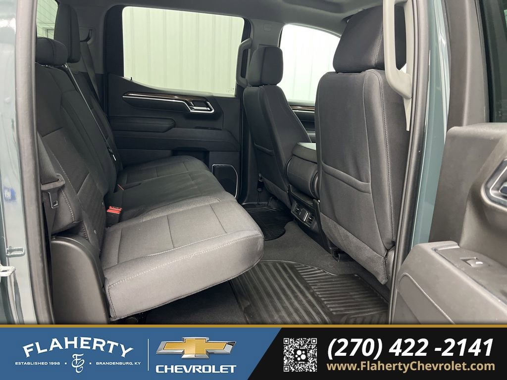 Used 2025 Chevrolet Silverado 1500 LT image 13