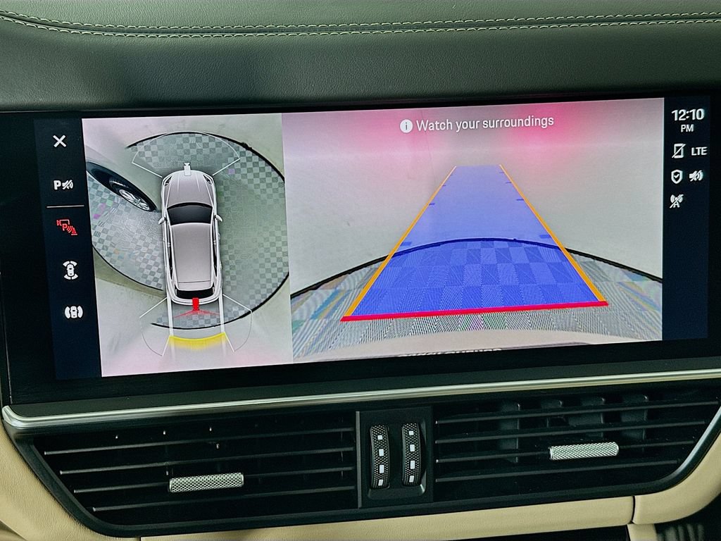 Certified 2023 Porsche Cayenne AWD/4WD image 17