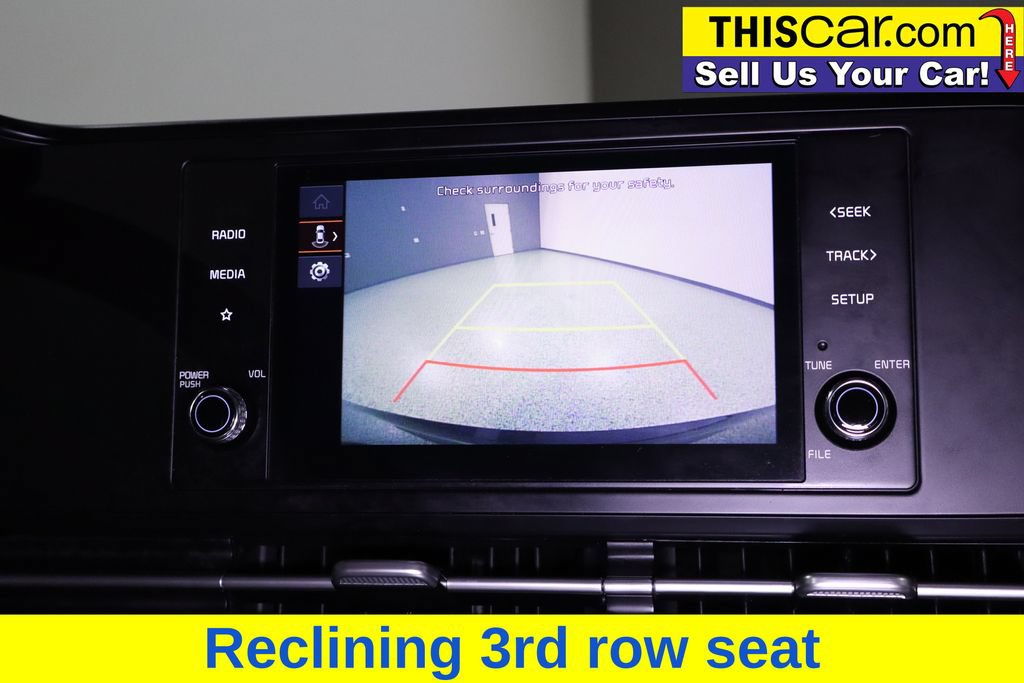 Used 2024 Kia Carnival LX FWD image 19