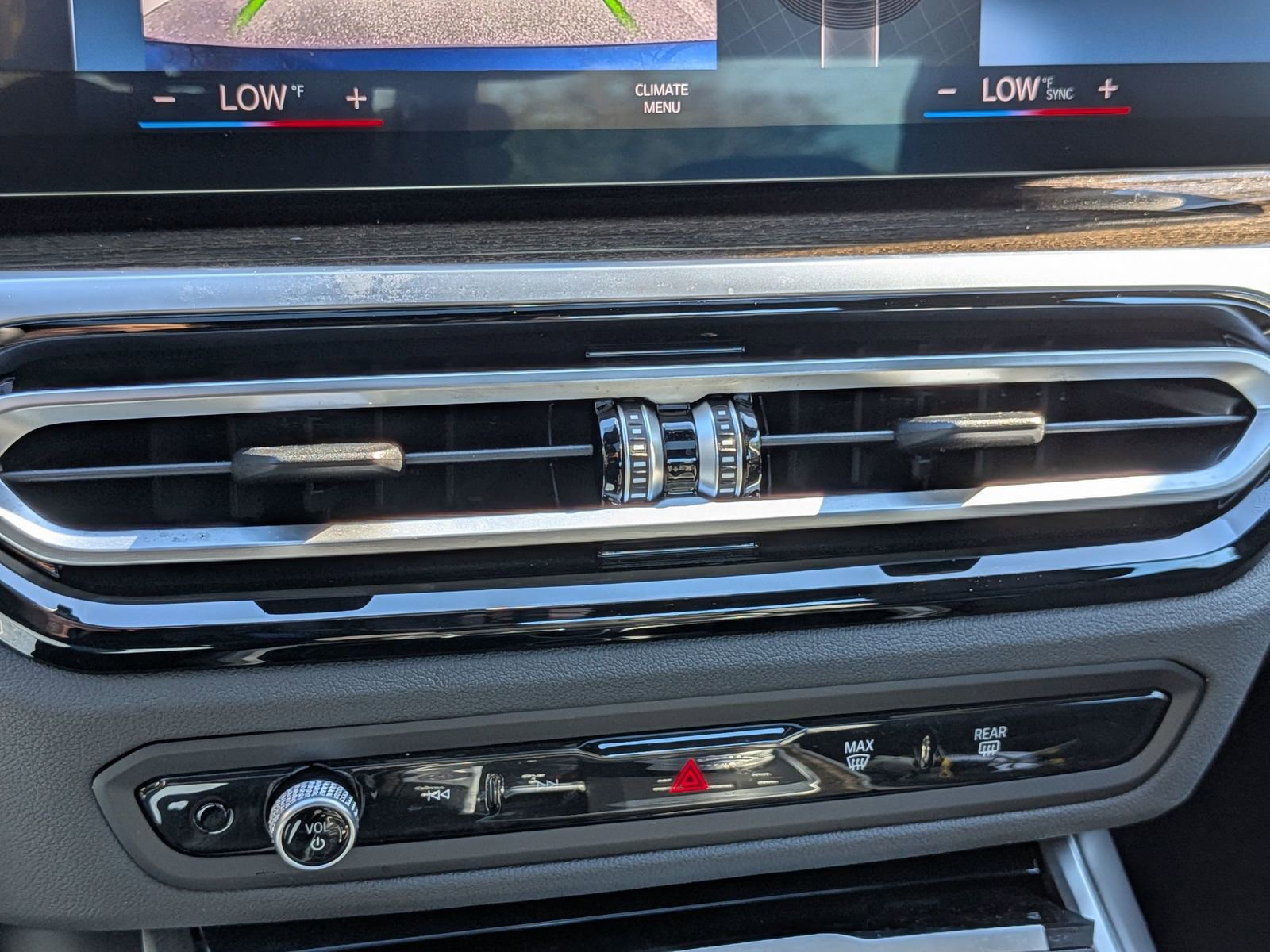 Used 2023 BMW 330i Sedan w/ Driving Assistance Package image 26