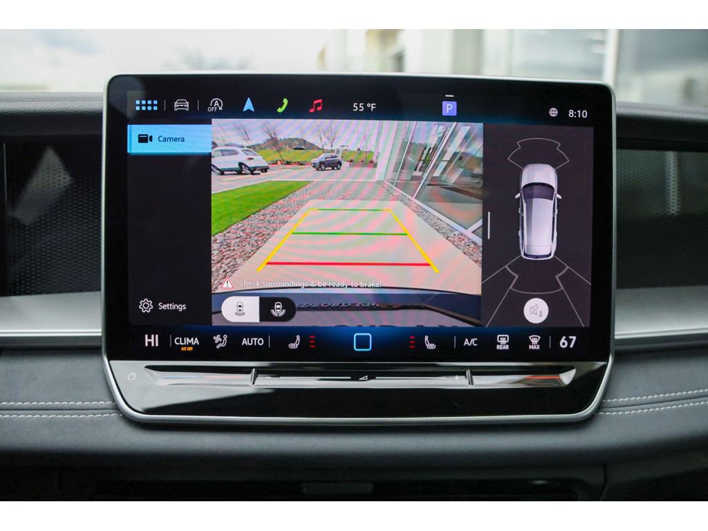 Used 2025 Volkswagen Tiguan SE R-Line image 12