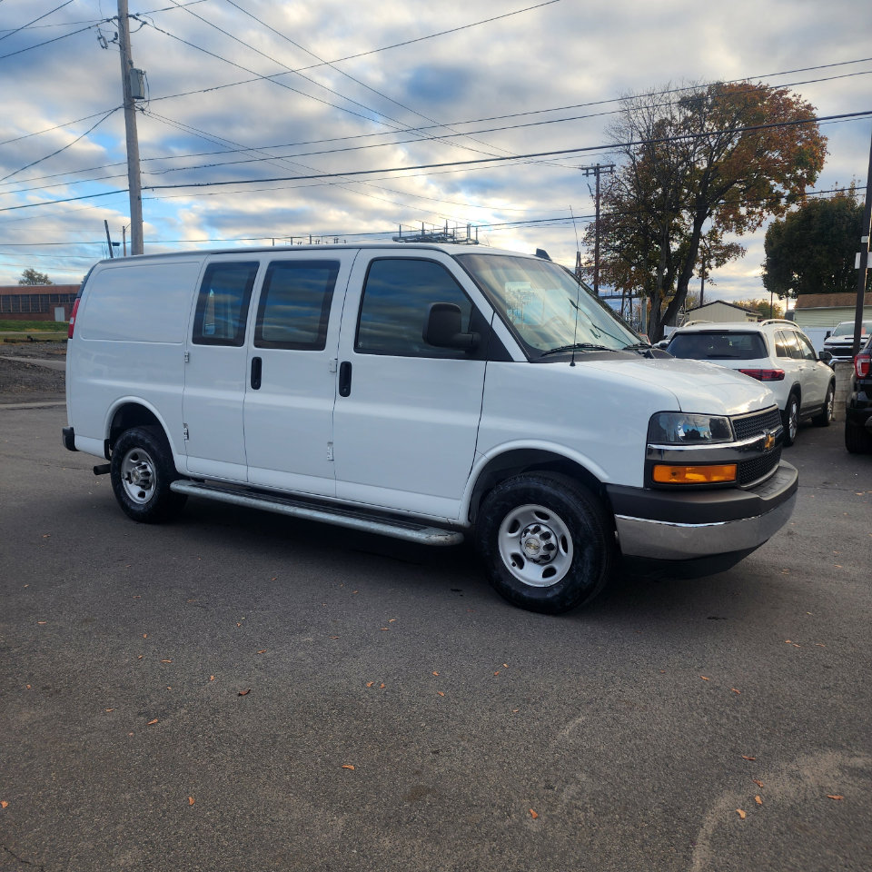Used 2024 Chevrolet Express 2500 w/ Driver Convenience Package image 6