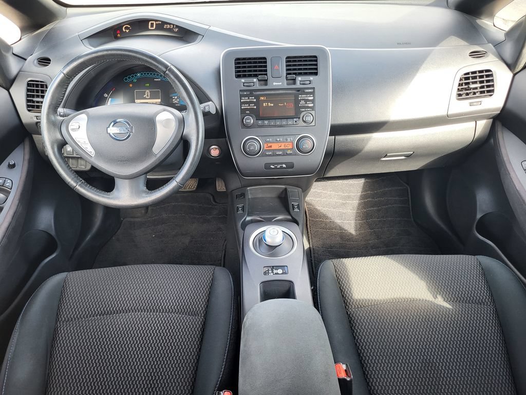 Used 2013 Nissan Leaf S FWD image 26