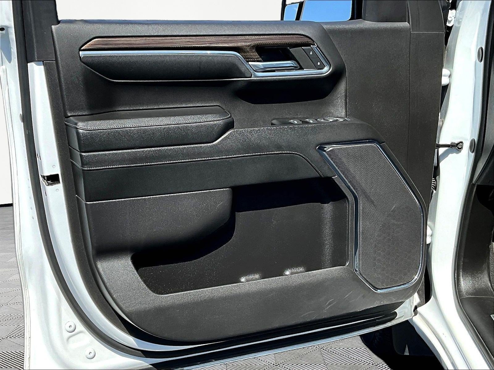 Used 2024 Chevrolet Silverado 1500 LT AWD/4WD image 20