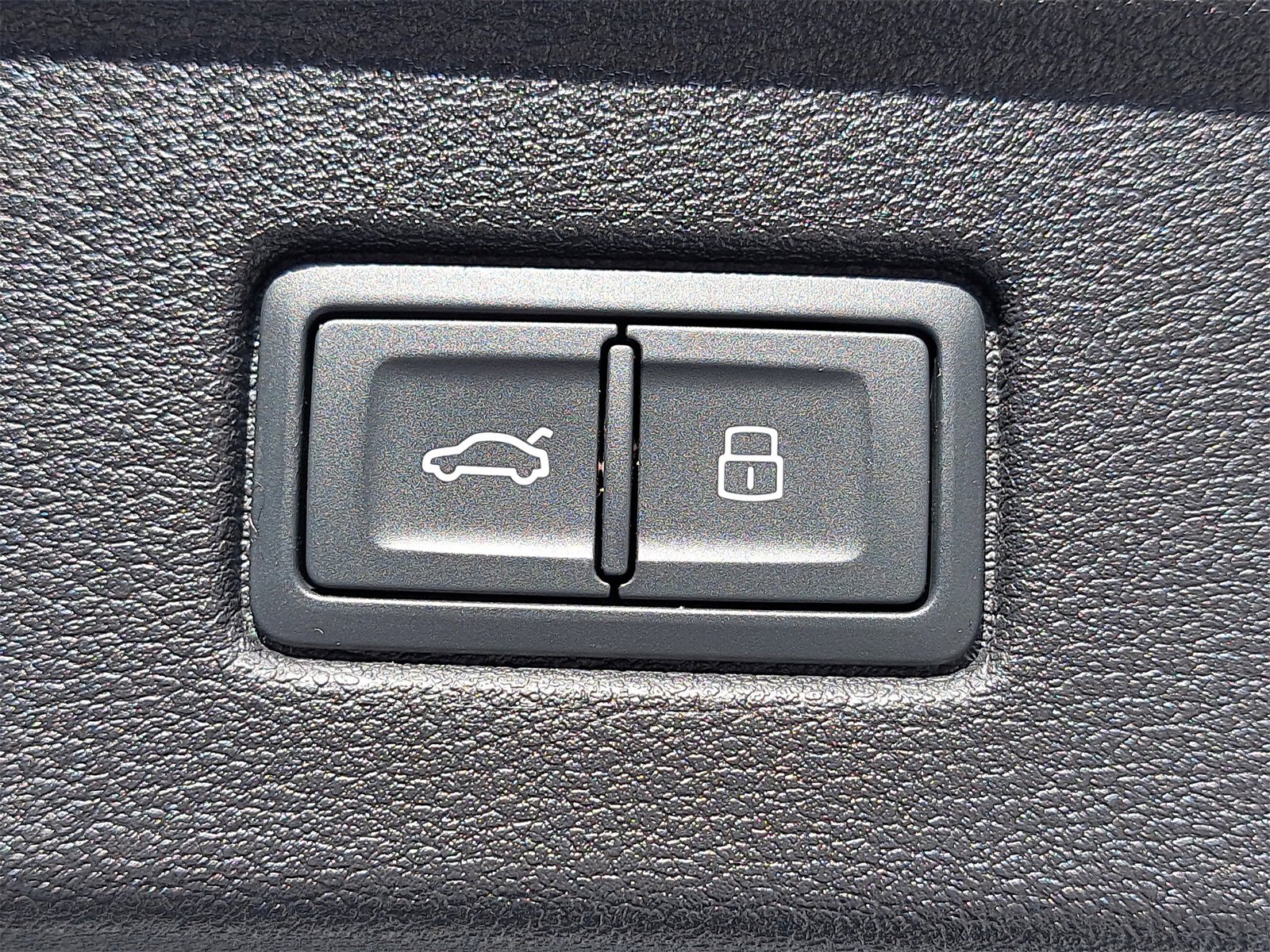 Used 2023 Audi A5 2.0T Premium w/ Convenience Package image 13