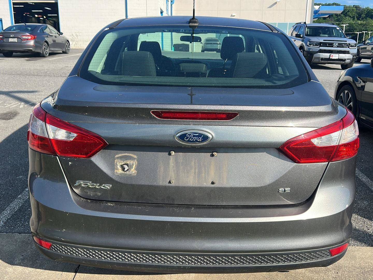 Used 2012 Ford Focus SE FWD image 4