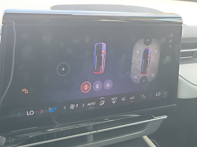 Certified 2024 Lincoln Nautilus Reserve AWD/4WD image 29