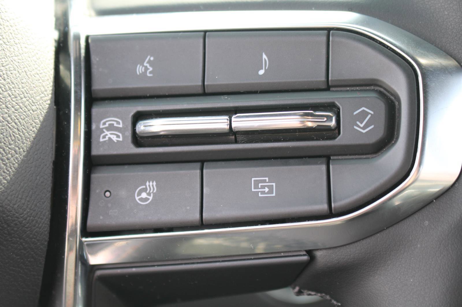 New 2025 GMC Acadia Elevation w/ Elevation Premium Package image 19