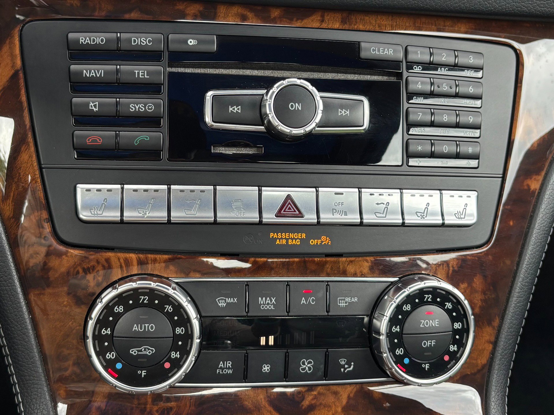 Used 2014 Mercedes-Benz SL 550 image 29