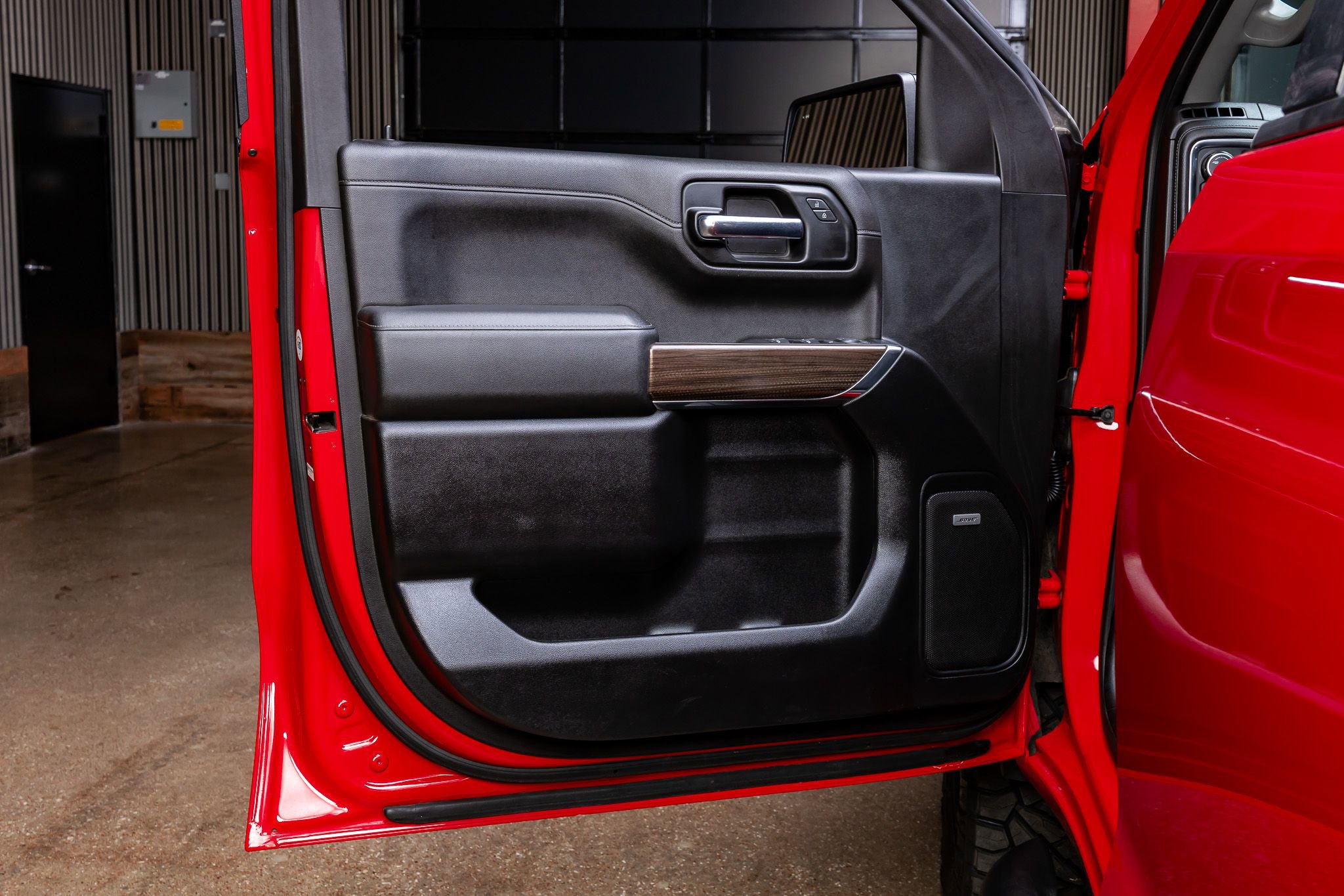 Used 2019 Chevrolet Silverado 1500 LT Trail Boss AWD/4WD image 36