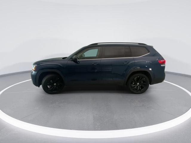Used 2023 Volkswagen Atlas SE w/ Panoramic Sunroof Package AWD/4WD image 3