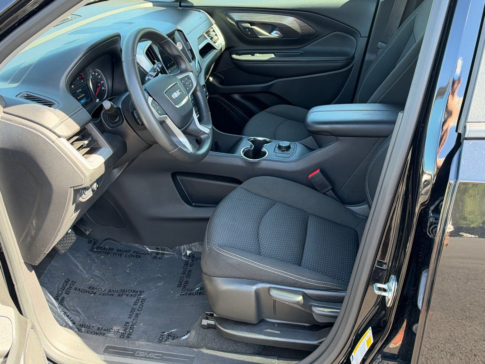 Used 2024 GMC Terrain SLE AWD/4WD image 9