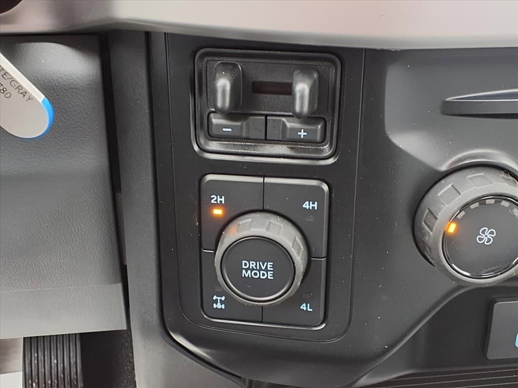 New 2023 Ford F350 XL w/ XL Chrome Package image 9