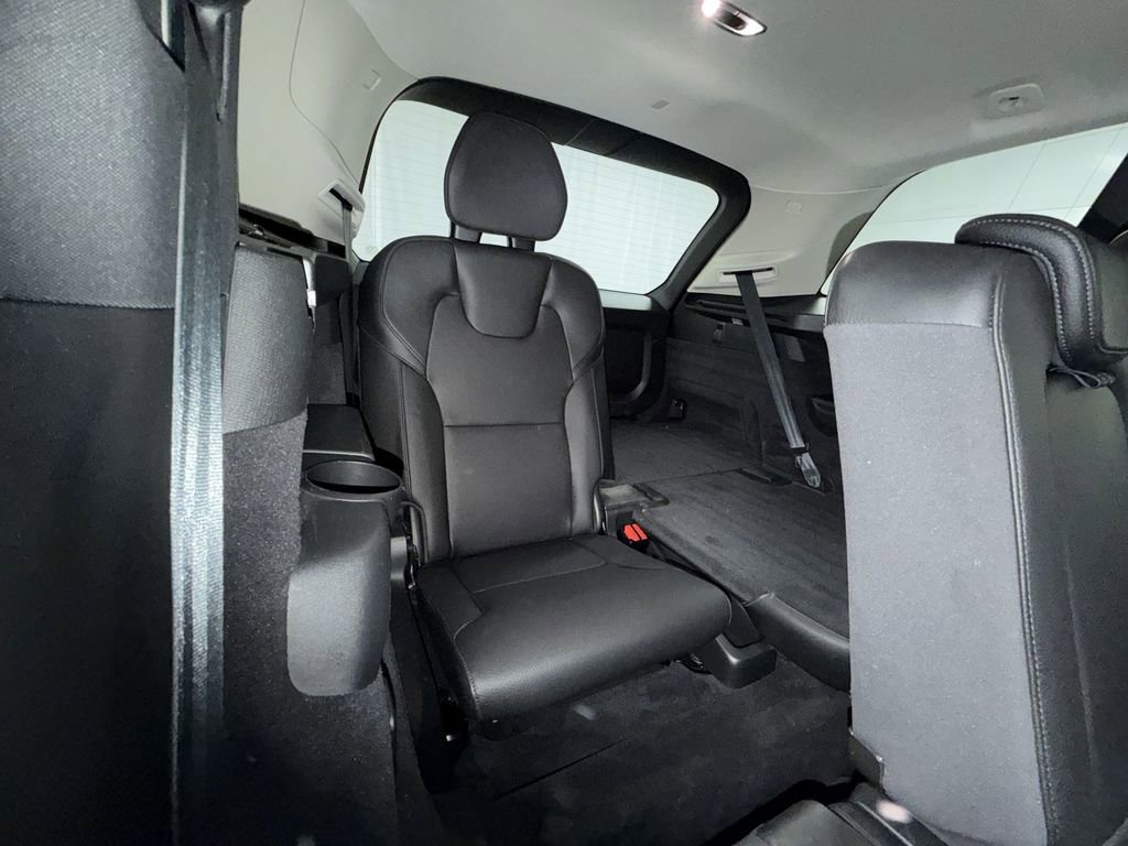 Used 2020 Volvo XC90 T6 Momentum image 17