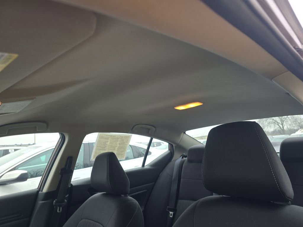 Used 2024 Nissan Altima 2.5 SV image 21