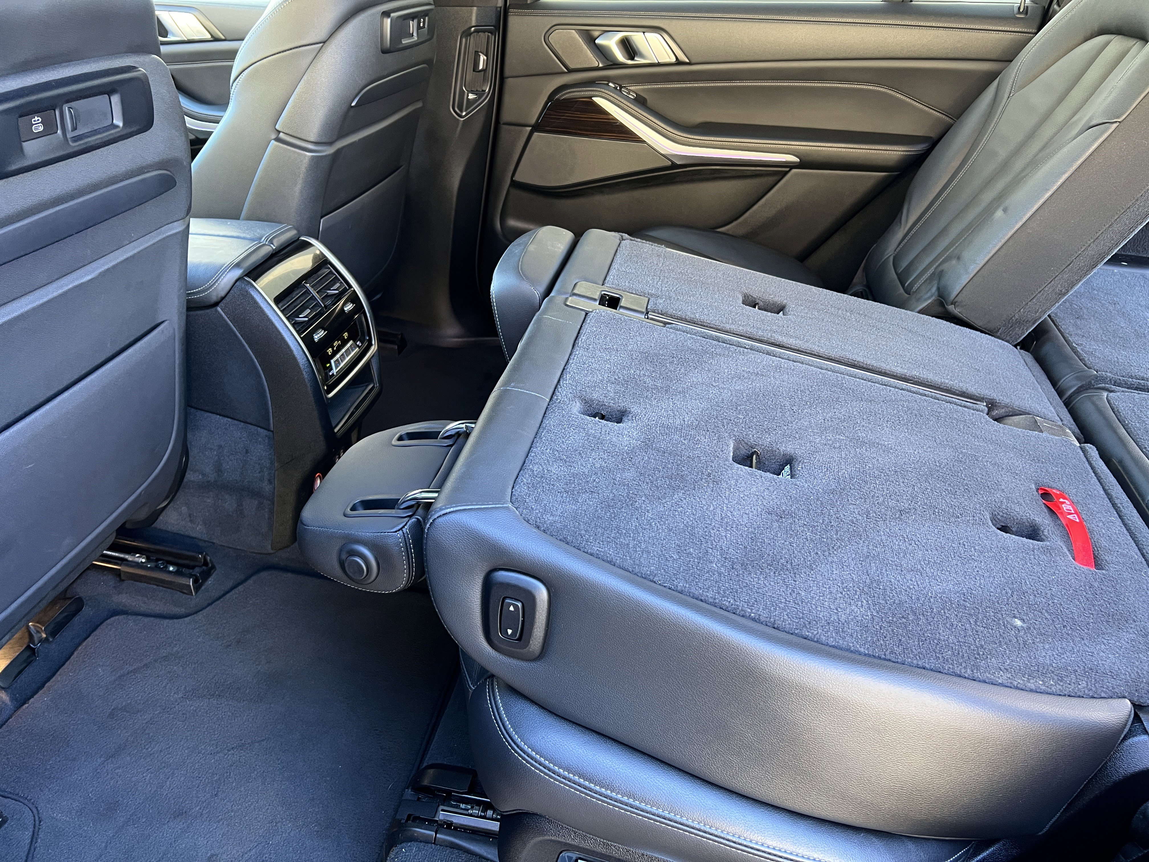 Used 2021 BMW X7 xDrive40i w/ M Sport Package image 19